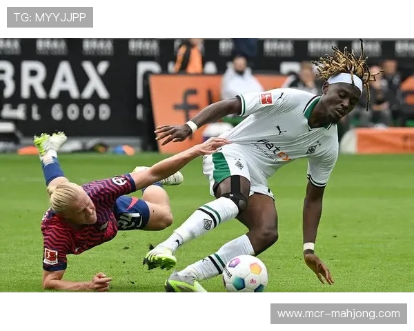 德甲第12轮战罢：拜仁门兴补时绝杀，弗赖堡海登海姆上演大比分